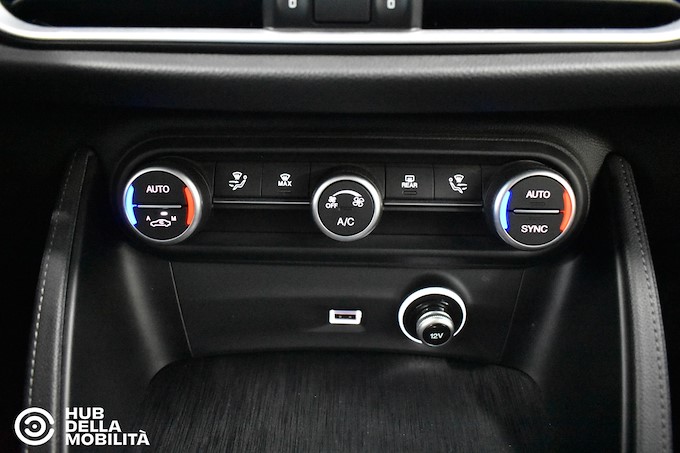ALFA ROMEO Stelvio 2.2 Turbodiesel 190 CV AT8 Q4 Business